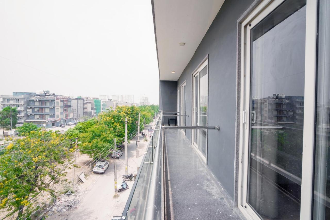Saltstayz Express - Medicity Near Medanta Hospital Gurgaon Exterior foto